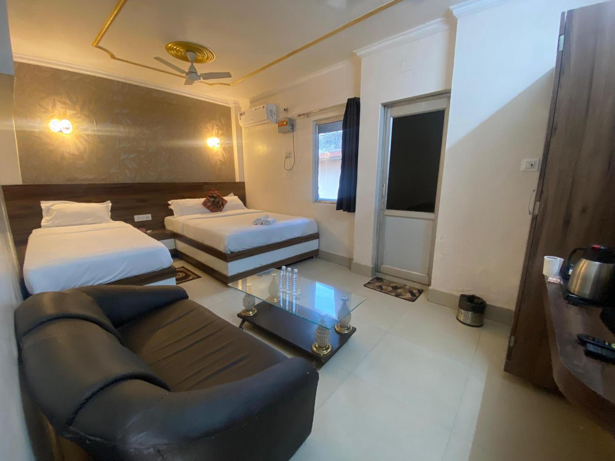 Hotel Sita Palace On Heritage Ghats Of Benaras Варанасі Екстер'єр фото