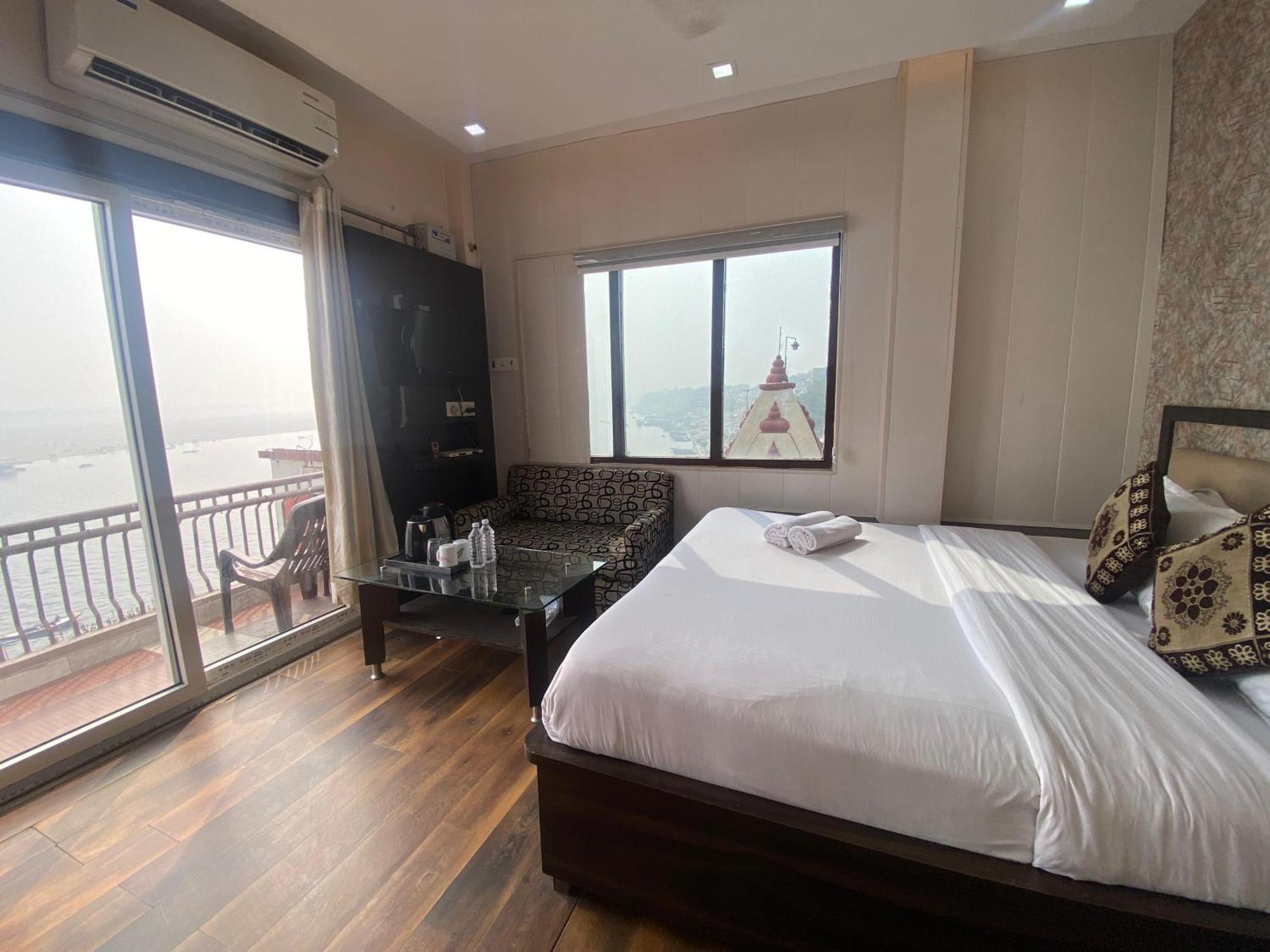 Hotel Sita Palace On Heritage Ghats Of Benaras Варанасі Екстер'єр фото