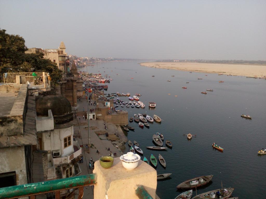 Hotel Sita Palace On Heritage Ghats Of Benaras Варанасі Екстер'єр фото