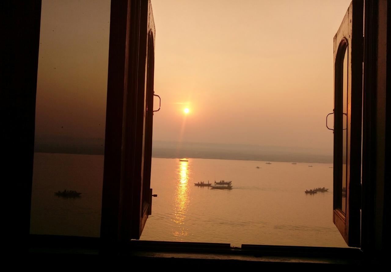 Hotel Sita Palace On Heritage Ghats Of Benaras Варанасі Екстер'єр фото